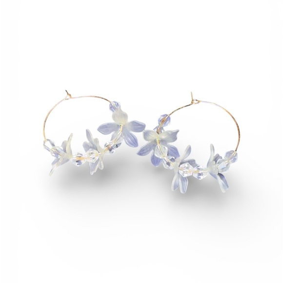 Jewelry - Floral clear hoops